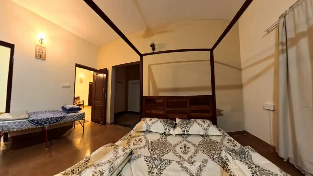 Master BedRoom 01